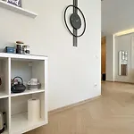 Central Brasov Apartment شقة براشوف