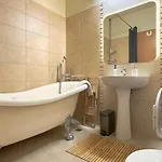 Central Brasov Apartment شقة براشوف