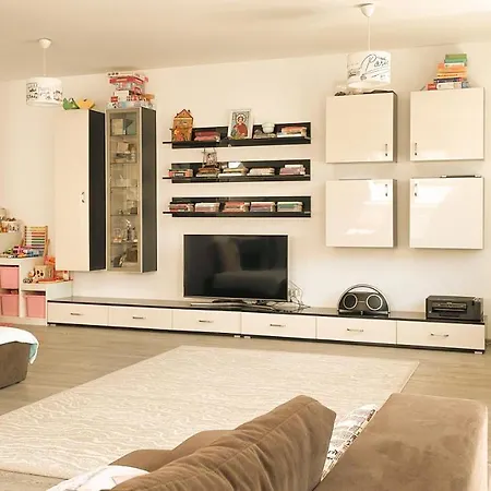 Central Brasov Apartment *