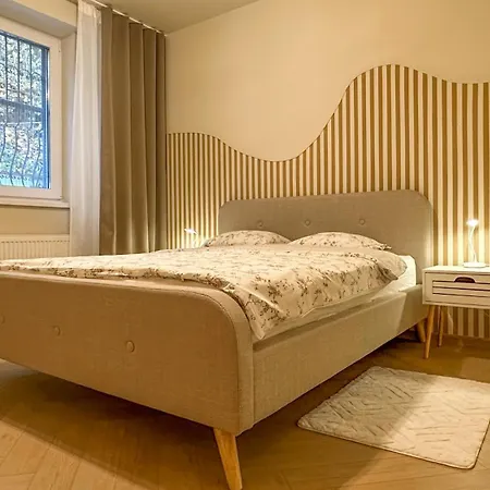 Central Brasov Apartment * Brassó