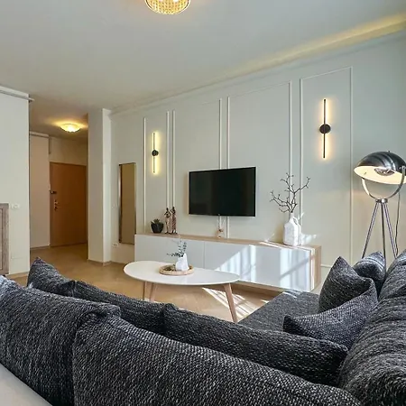 Central Brasov Apartment * Brassó