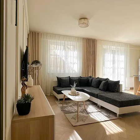 Central Brasov Apartment * Brassó