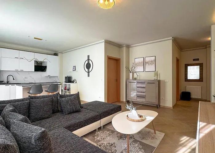 Central Brasov Apartment * Brasov